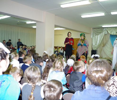 В Камерном зале ДШИ «Гармония» прошел традиционный праздник   «Посвящение в юные таланты».